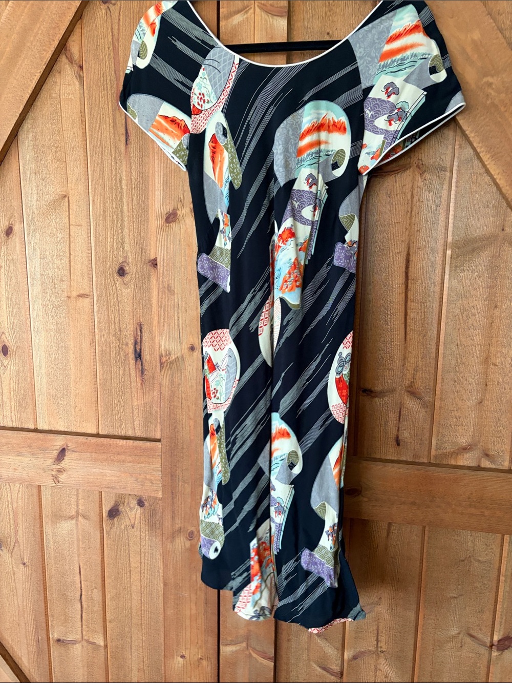 Women's Black Patterned Scoop Neck Dress